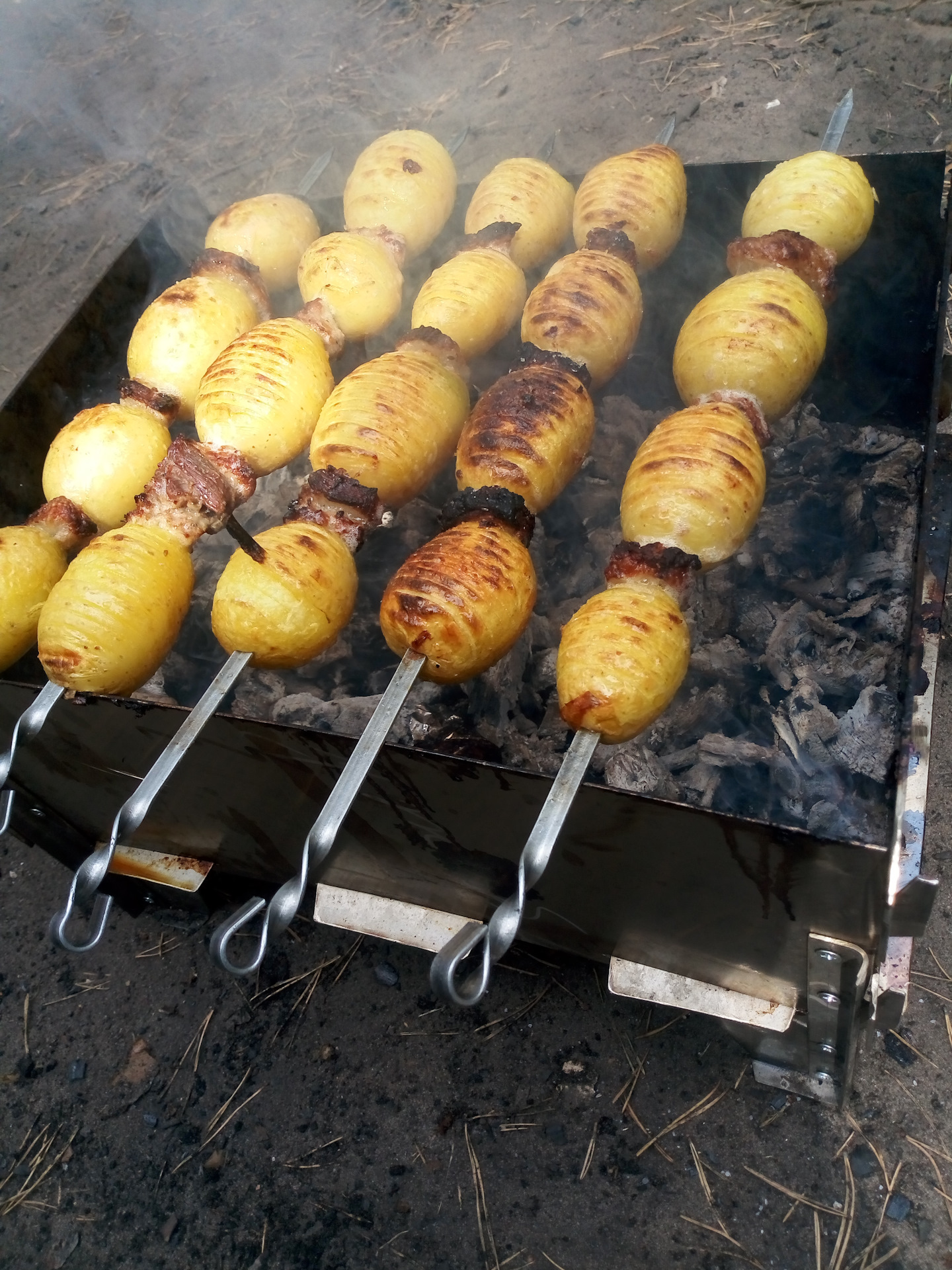 Картошка В Фольге На Мангале Фото