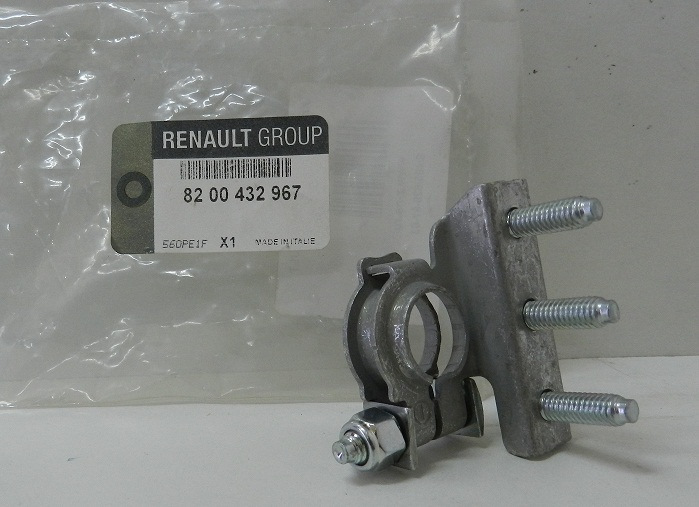 Клемма аккумуляторная renault. Клемма акб рено дастер. Клемма на аккумулятор рено логан. Минусовая клемма рено. Плюсовая клемма на рено симбол.