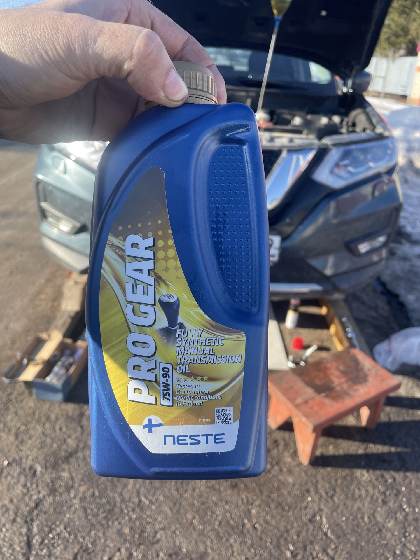 Замена масла в механической коробке, раздатке и заднем деференциале ...