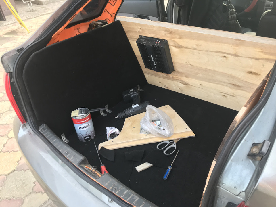 Задние сиденья от седана в хэтчбек. Как реализовать? — Lada Приора ...