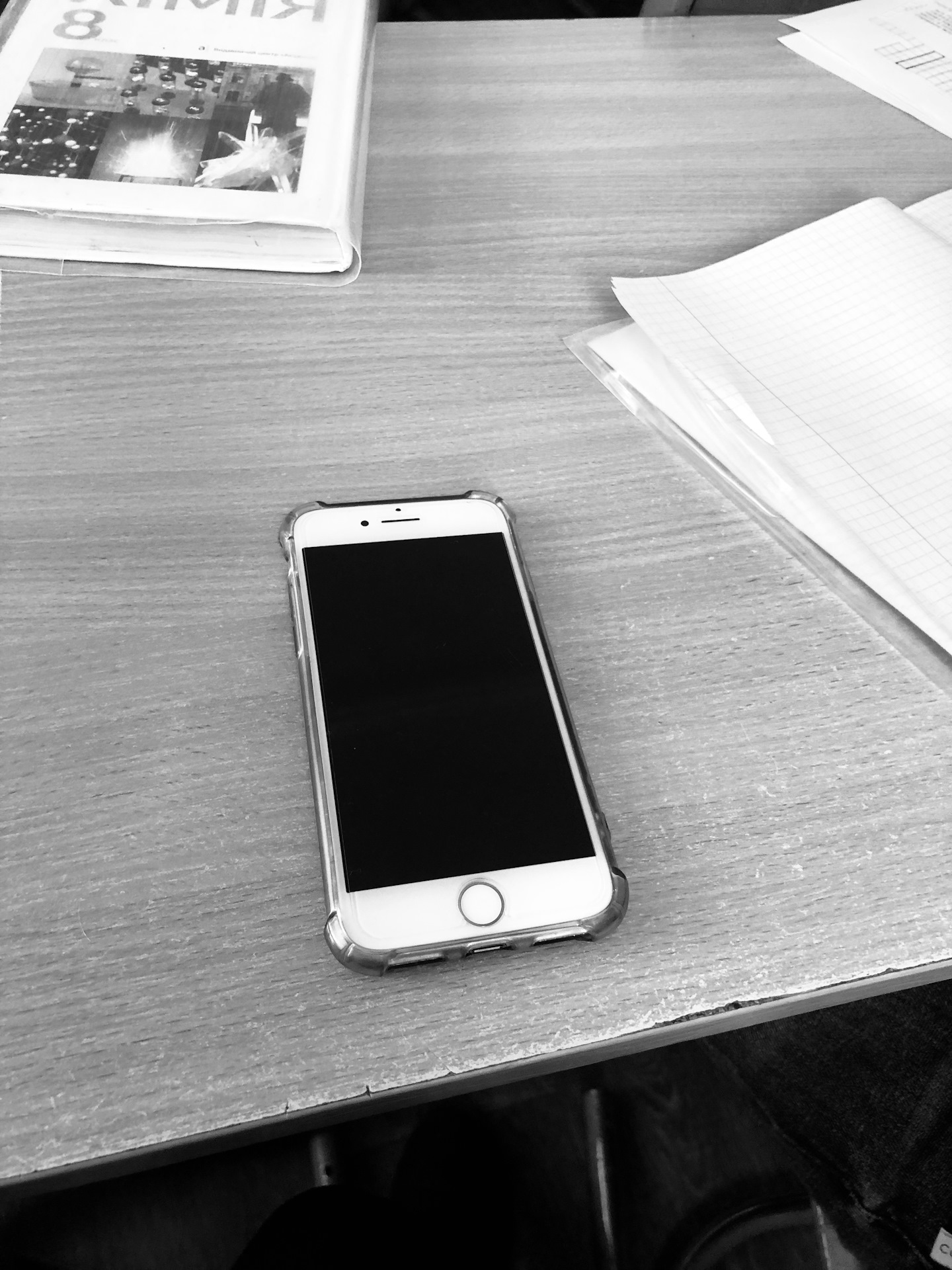 Низу телефон. Картинки сотовых телефонов сенсорных. Alcatel onetouch 708 mini. Теслафон. Смартфон umidigi.