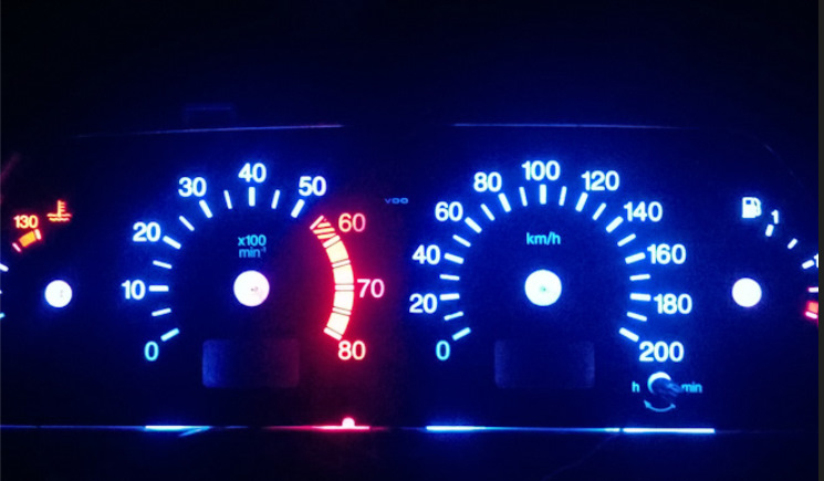 Перегорела лампочка на подсветке печке — Lada 2114, 1,6 л, 2011 года ...