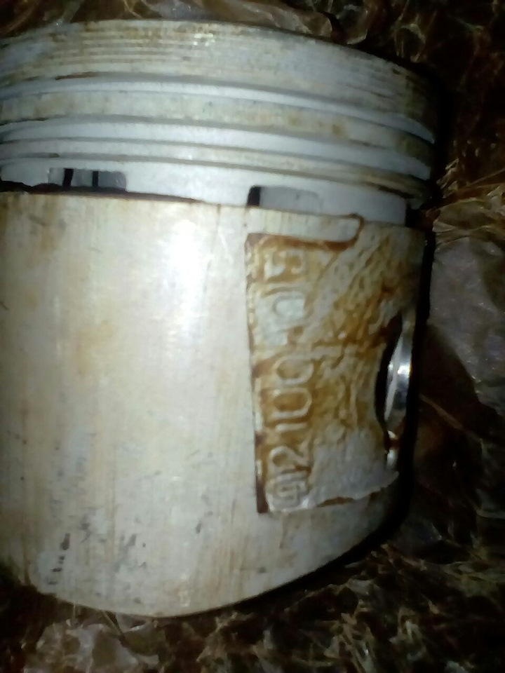 Давит масло из под масляного щупа — ИЖ Москвич 412, 1,5 л, 1986 года ...