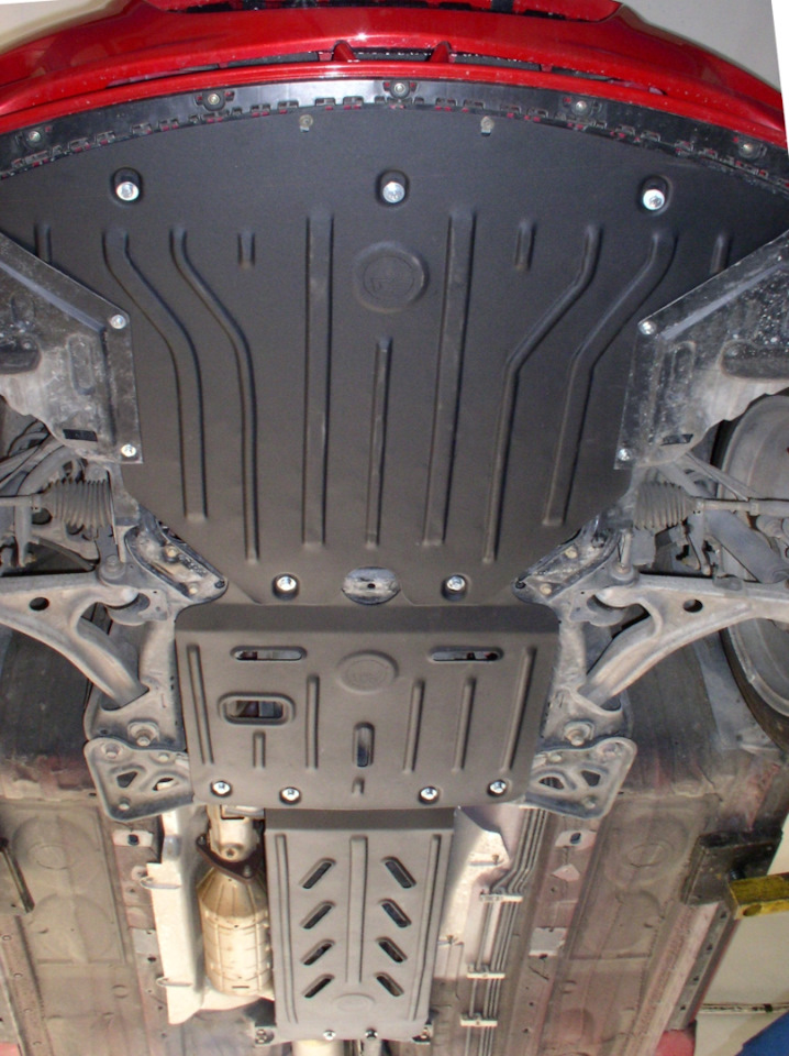 Защита двигателя mazda. Защита картера Mazda RX-8. Защита двигателя Мазда рх8. Защита двигателя Mazda 3 2012. Защита картера rx400.