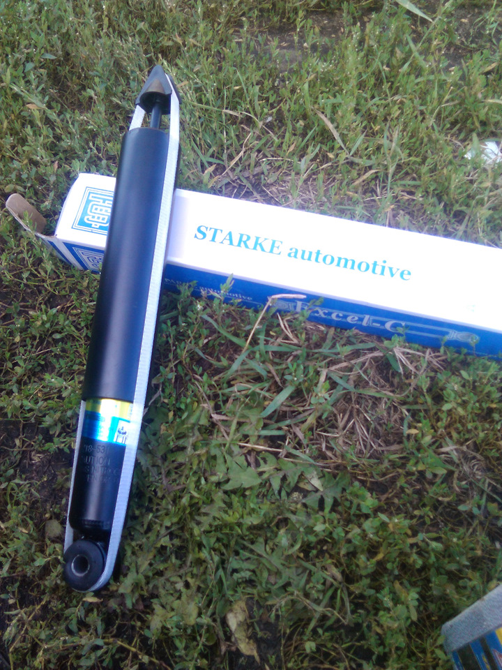 стойка задняя гремит — KIA Sportage (1G), 2 л, 1994 года | своими ...