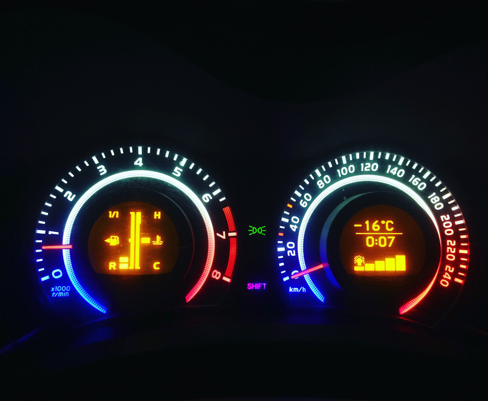 Пересвет_приборки)))) — Toyota Auris (1G), 1,6 л., 2008 года ...