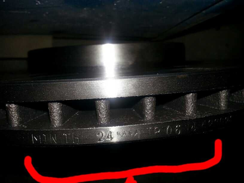 Замена тормозных дисков и воздушного фильтра — Peugeot 301 (2012), 1,2 ...