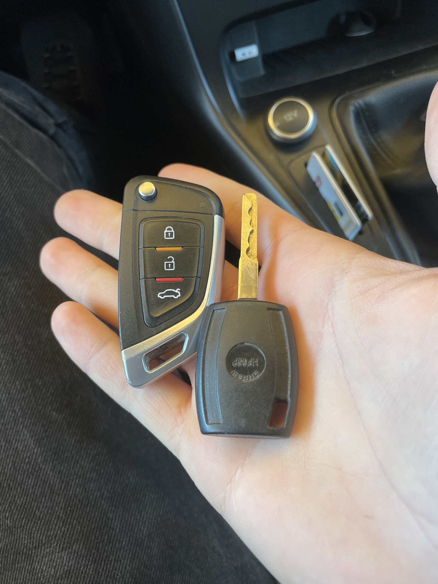 Mykey — Ford Focus III Hatchback, 1,6 л, 2018 года поломка DRIVE2