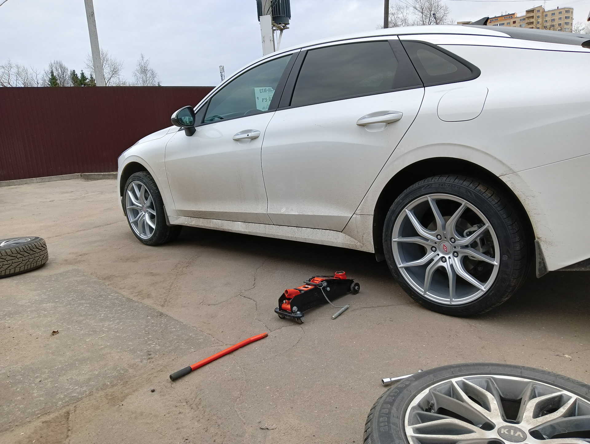 Собрал колесья и пришел W спойлер со второго раза — KIA K5 (3G), 2 л ...