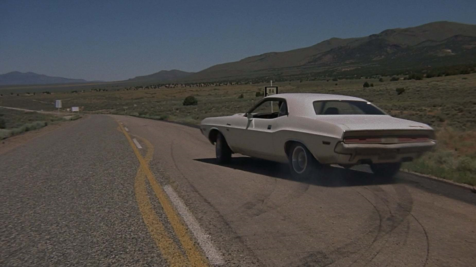 Vanished point. Dodge Challenger 1971 Исчезающая точка. Dodge Challenger 1970 Vanishing point. Dodge Challenger Vanishing point.