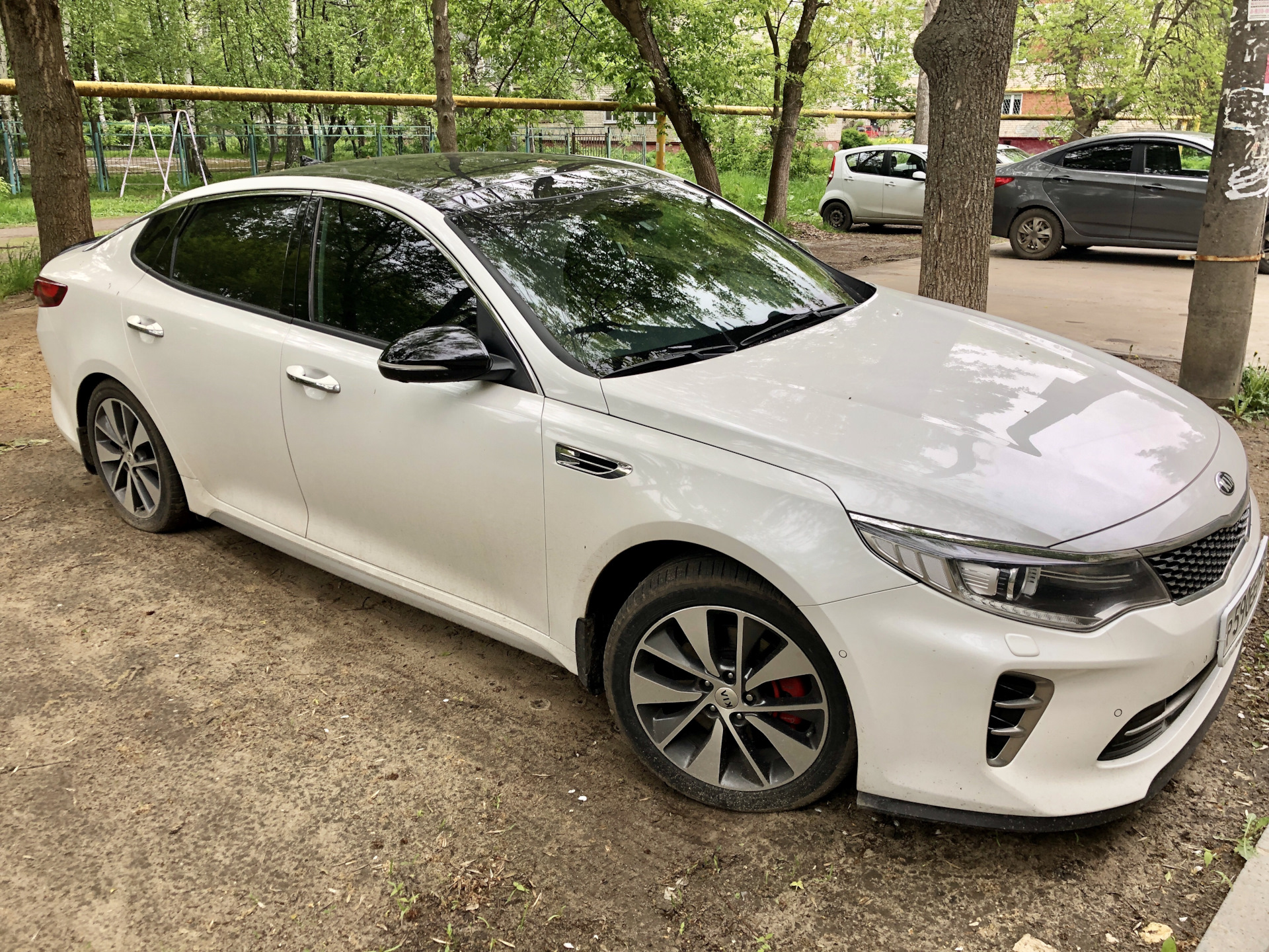 Черное на белом :) Затянул зеркала — KIA Optima (4G), 2,4 л, 2016 года |  своими руками | DRIVE2