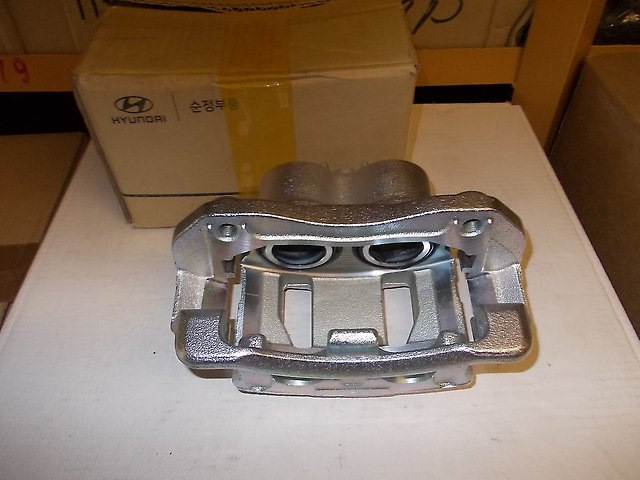 Купить Передний Суппорт Хундай Терракан Бу