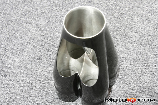 свод 4 в 1 выхлоп. свод 4 1. выхлоп соединитель 4в1. пайп 4 в 1. свод трубы 4 в 1.