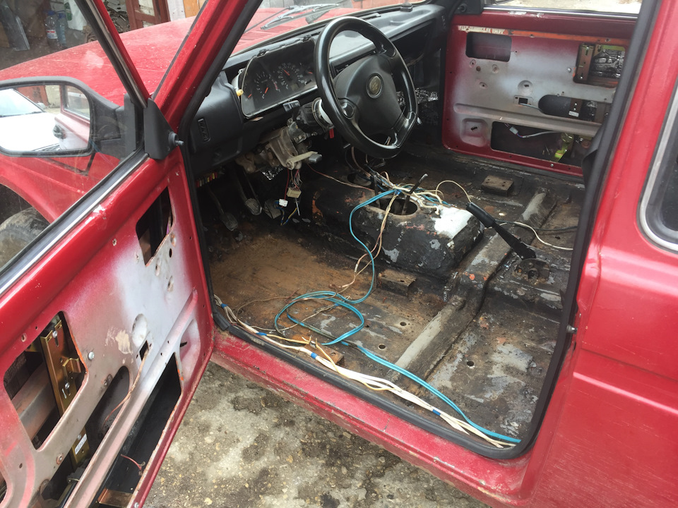 Help! Сиденья от 2108 на Ниву — Lada 4x4 3D, 1,5 л, 1979 года | своими ...