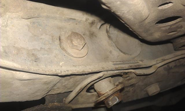 Туарег грохот при трогании. Неисправности при трогании с места. Гремит защита приора. Неисправности при трогании с места. При резком трогании с места щелчки туарег.