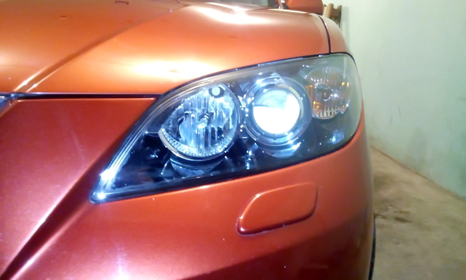 Как помыть фары изнутри, без разбора. — Mazda 3 (1G) BK, 2 л, 2005 года ...