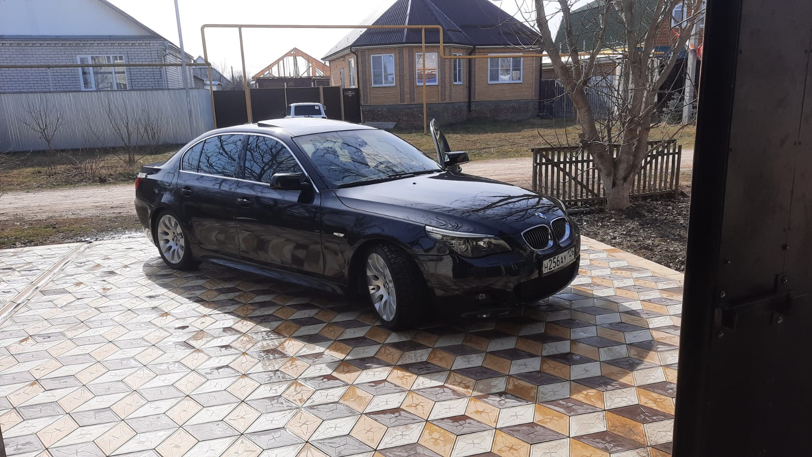 Щелкунчик — или замена правого заднего привода. — BMW 5 series (E60), 2 ...