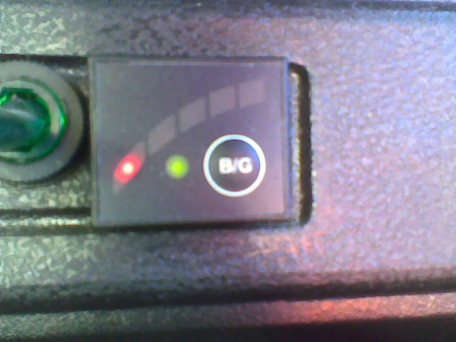 Почему мигает зеленым цветом. Кнопка ГБО ГАЗ ВАЗ 2114. Кнопка для ГБО Альфа d39. Переключатель ГАЗ бензин Lovato. ГБО Альфа 4 поколения кнопка включения.