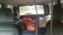 Можно ли лежать на заднем сидении автомобиля во время движения. Смотреть фото Можно ли лежать на заднем сидении автомобиля во время движения. Смотреть картинку Можно ли лежать на заднем сидении автомобиля во время движения. Картинка про Можно ли лежать на заднем сидении автомобиля во время движения. Фото Можно ли лежать на заднем сидении автомобиля во время движения