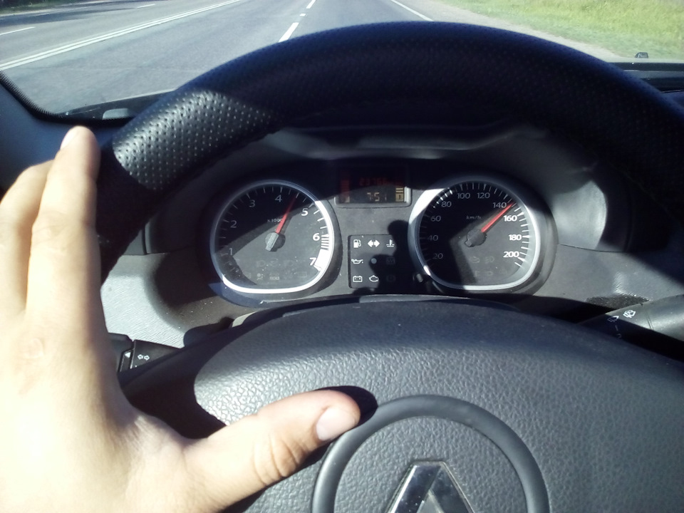 Дастер не набирает обороты. Дастер дизель запуск двигателя. Дастер не заводится в мороз. Датчик прогрева двигателя рено дастер. Дастер не заводится в мороз.