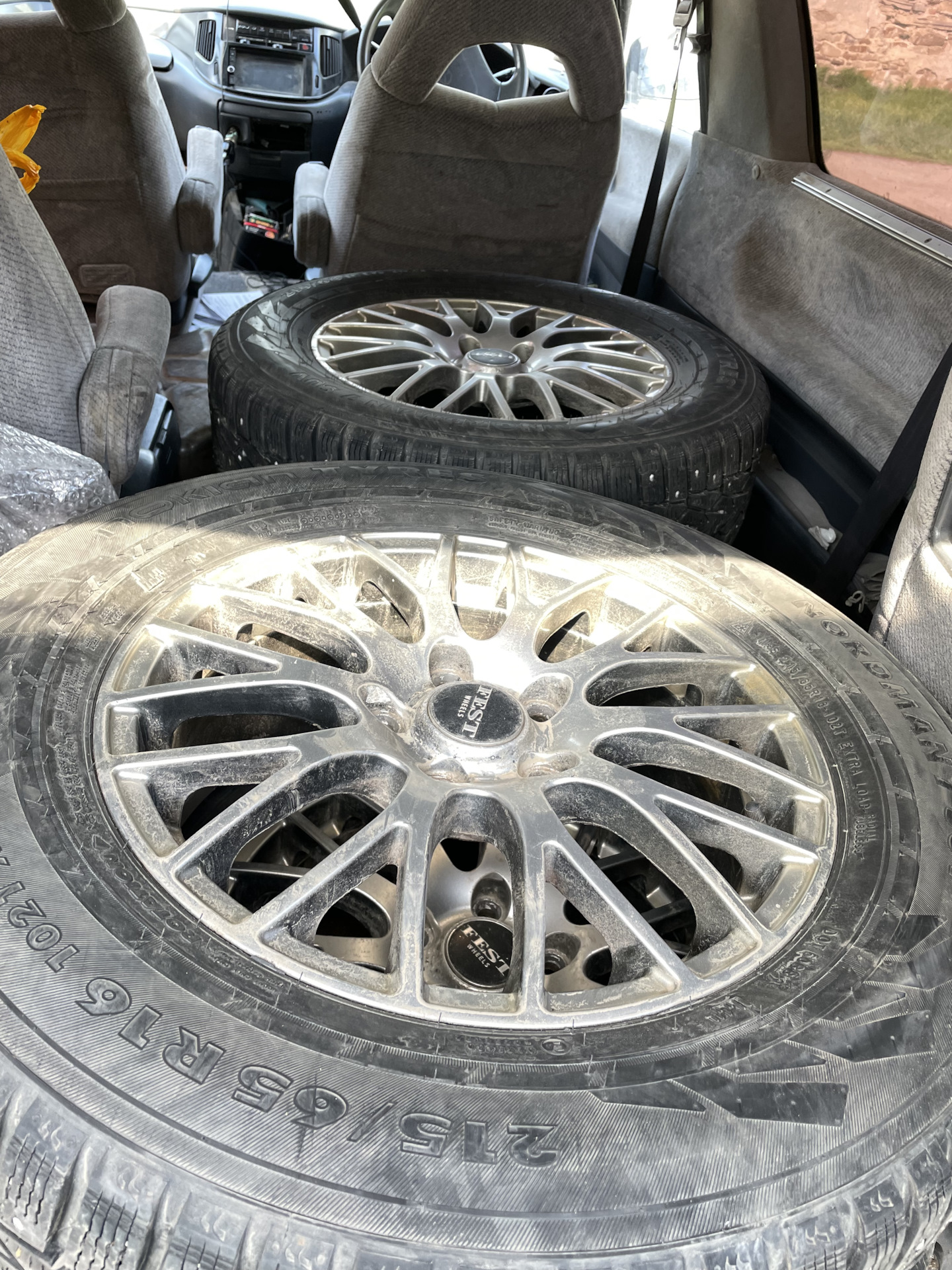 Дастер и Nokian Outpost AT 225/70 R16 — Renault Duster (1G), 1,5 л ...