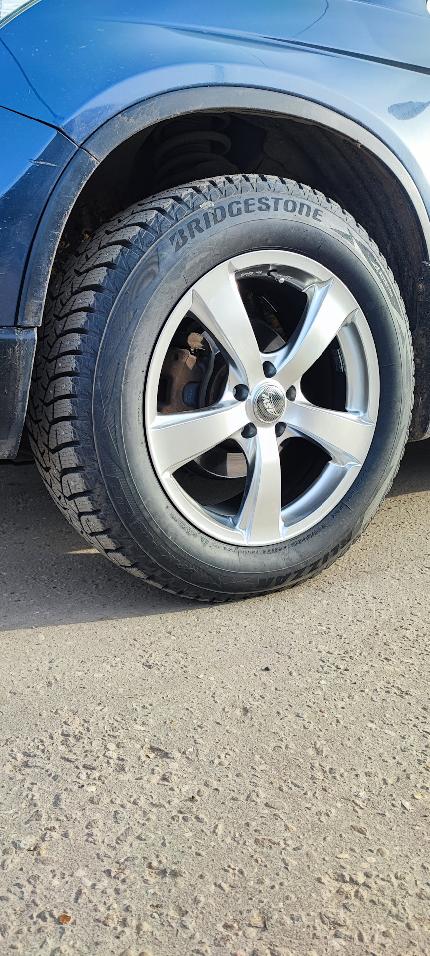 Помогите выбрать шиповку: Спайк-02 или Нордман-7 — Lada Niva Travel, 1 ...