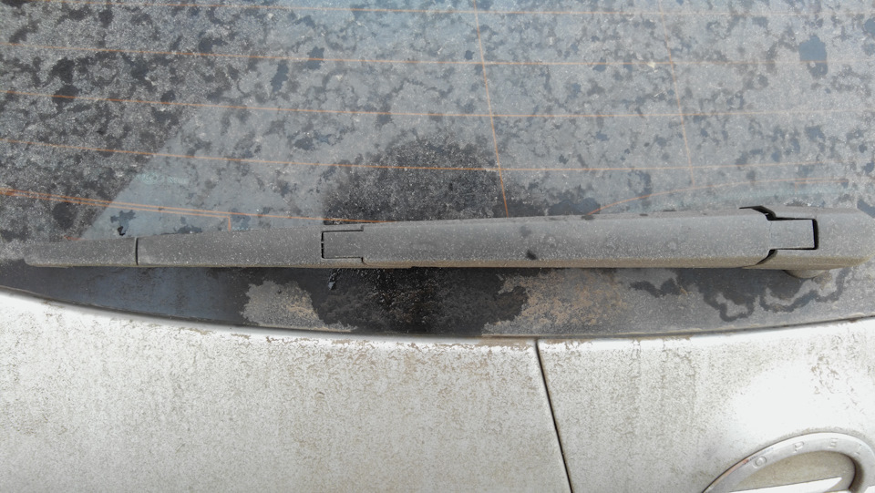 Задний дворник поломка. — Opel Astra J, 1,6 л, 2011 года | поломка | DRIVE2