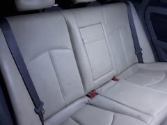 Дэу нексия внутри салона. 63c5685s 240. Дэу нексия внутри салона фото. Дэу нексия внутри салона-63c5685s 240. картинка Дэу нексия внутри салона. картинка 63c5685s 240. Осень окончательно закончилась, а жаль. После того, как был земенён радиатор отопителя я выждал несколько дней и убедился, что ничего из печки не течёт более. То есть ничего более не мешает собрать салон. Пора заканчивать ездить с ковриками на металле. На улице уже не лето, снежок уже небольшой есть, а будет ещё больше, и будет он таять. И, казалось бы, такое пустяковое дело — собрать полы салона, но эта машина подкинула сюрпризов, на которые мне стоит обратить внимание, чтобы потом не забыть. Поэтому фото проблемных мест полежат тут.