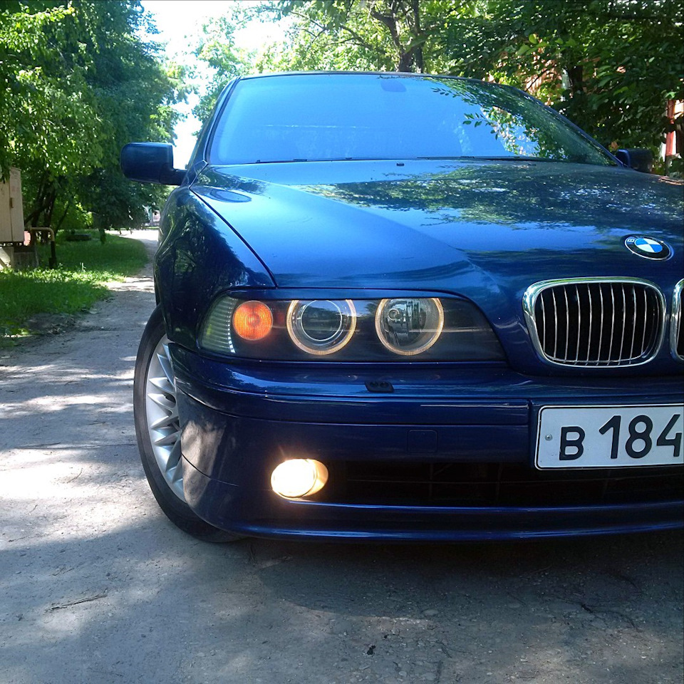 Е39 3.5. БМВ e39. БМВ е39. Американ лук е39. E39 Американ лук.