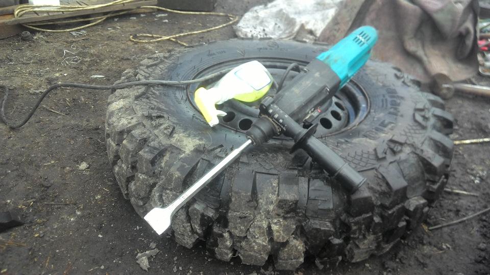 хотелось грязи и бездорожья — Lada 4x4 3D, 1,7 л, 2001 года | шины | DRIVE2