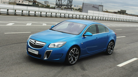 Opel Insignia OPC 2012