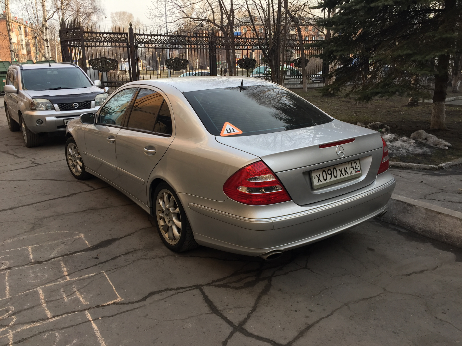 Как поднять зад? — Mercedes-Benz E-class (W211), 2,6 л, 2003 года |  наблюдение | DRIVE2