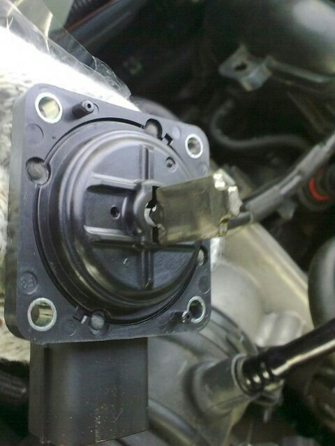 Плавают обороты холостого хода — Mitsubishi Outlander XL, 2,4 л, 2008 ...