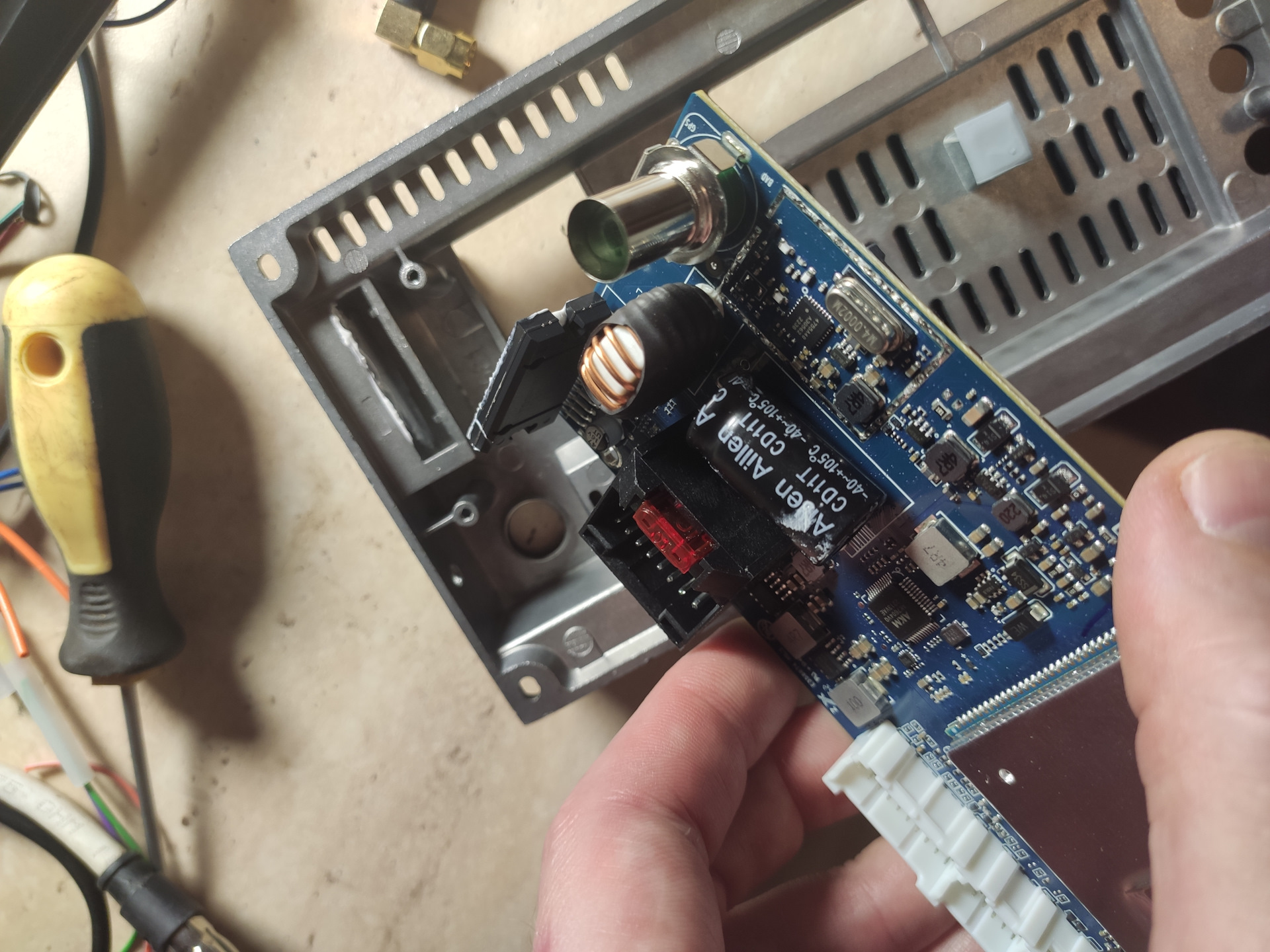 Pioneer pa2030a в TEYES CC2 Plus 2/32 — Lada Vesta SW (1G), 1,6 л, 2021 ...