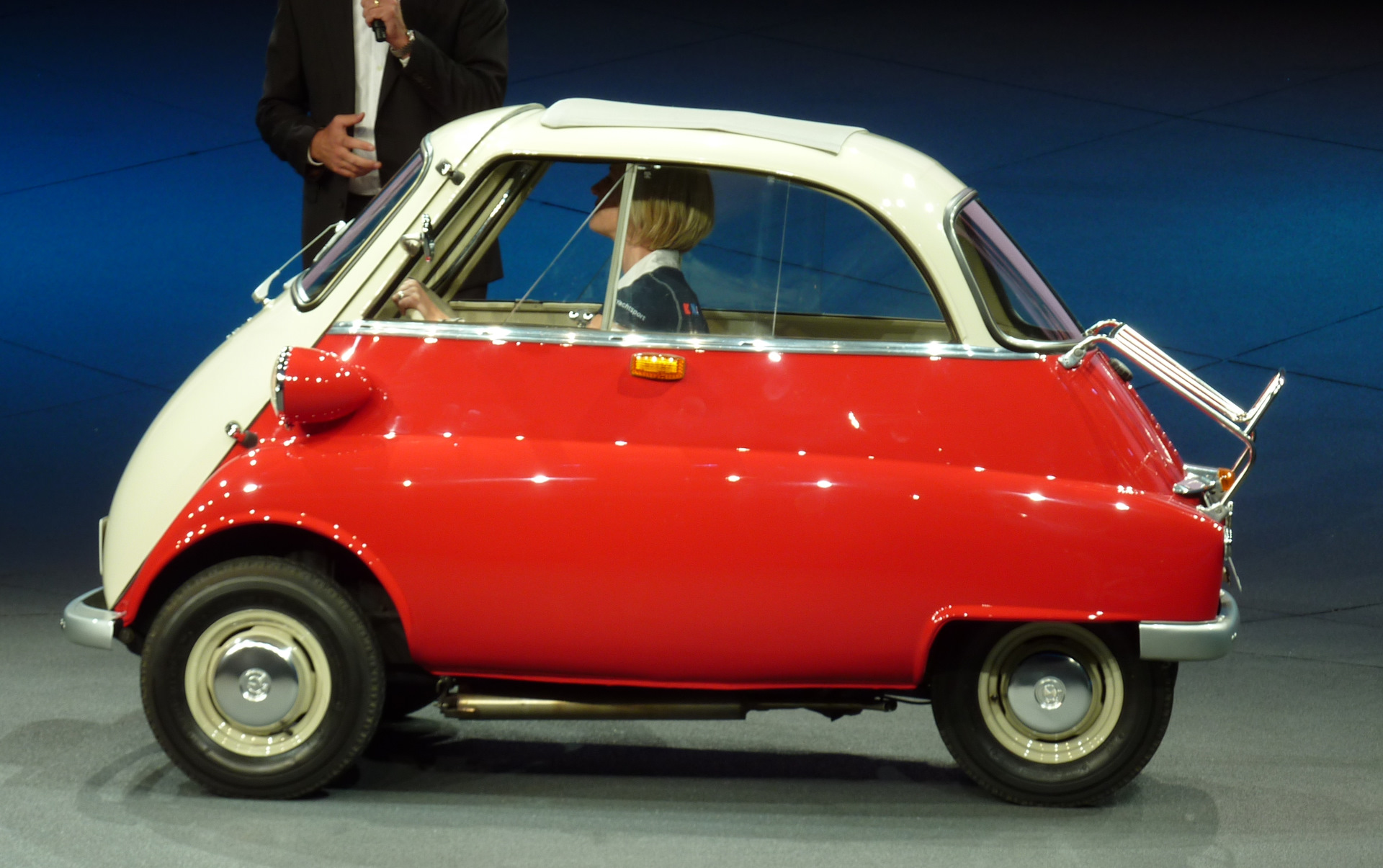 Автомобиль BMW Isetta