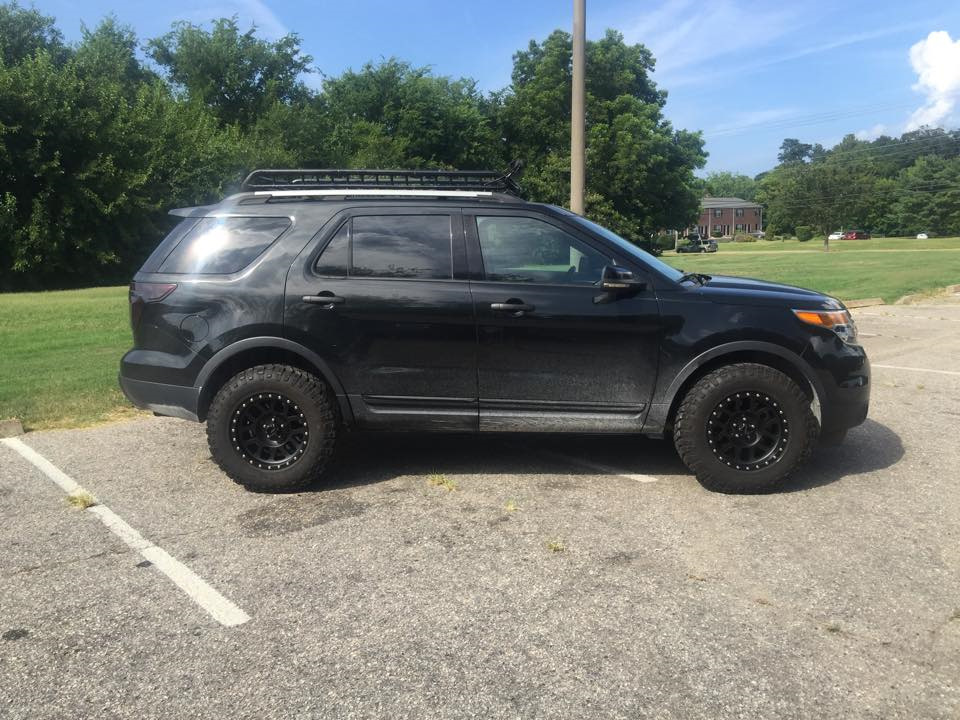 Ford Explorer 2 Offroad Tuning