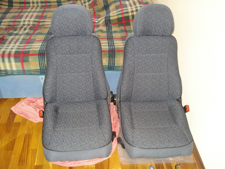 2114 переднее сиденье купить. Передние сиденья ВАЗ 2114. Переднее сиденье ВАЗ 2114. Сиденья ВАЗ 2115. Сиденья ВАЗ 2114 год 2008.
