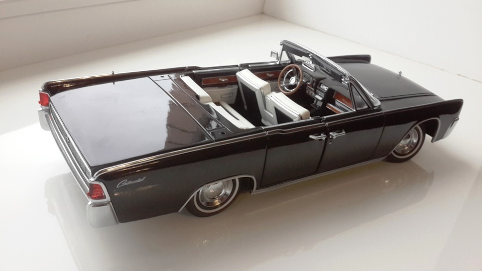 1 18. Lincoln Continental 1/18. Lincoln Continental 1 18 Ricko. 1-18 Lincoln Mark v.