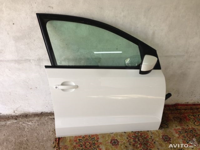 Дверь левая передняя фольксваген поло седан. Дверь передняя Volkswagen Polo. Дверь Фольксваген поло седан передняя. Polo sedan 2011 дверь передняя. Дверь передняя правая оригинал Фольксваген поло седан 2013.