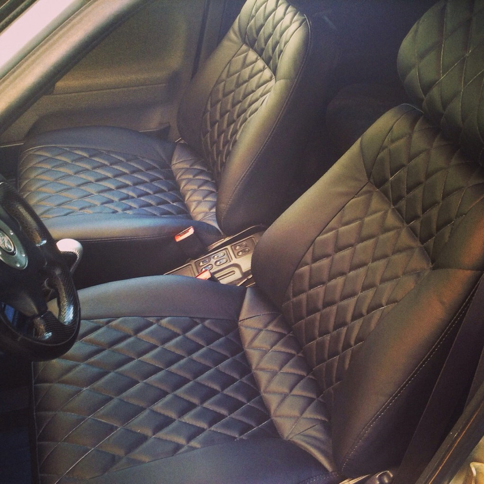 Кожаный салон ваз 2110. Кожаный салон ваз 2110. Салон приора 2 из кожи. Кожаный салон ваз 2111. Перешив салона ваз.