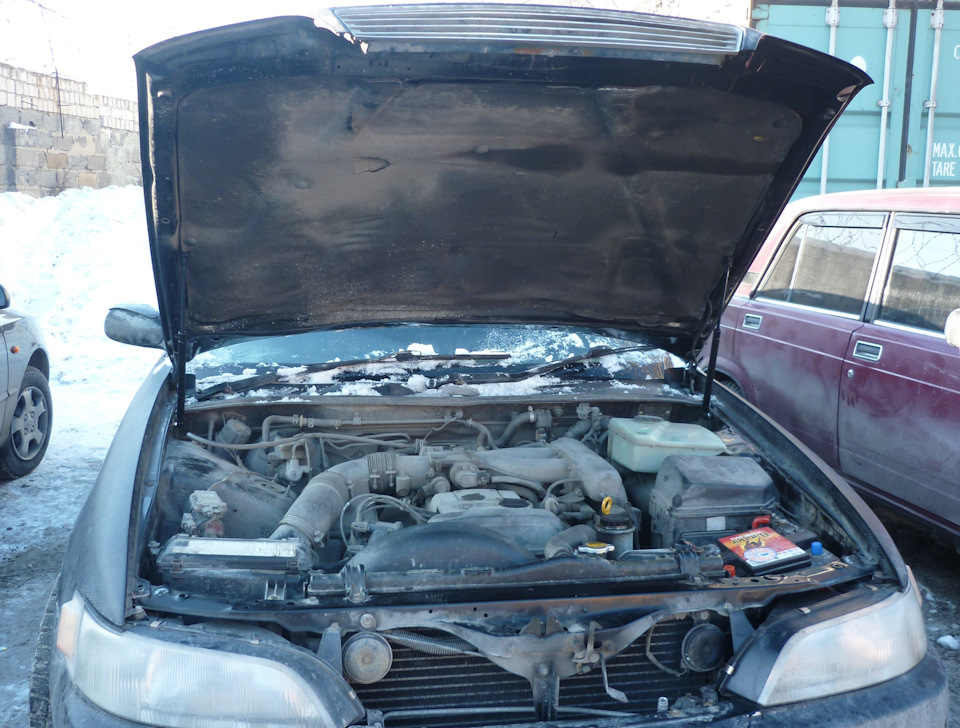 11)Амортизаторы капота FINWHALE — Toyota Mark II (90), 2,5 л, 1992 года ...