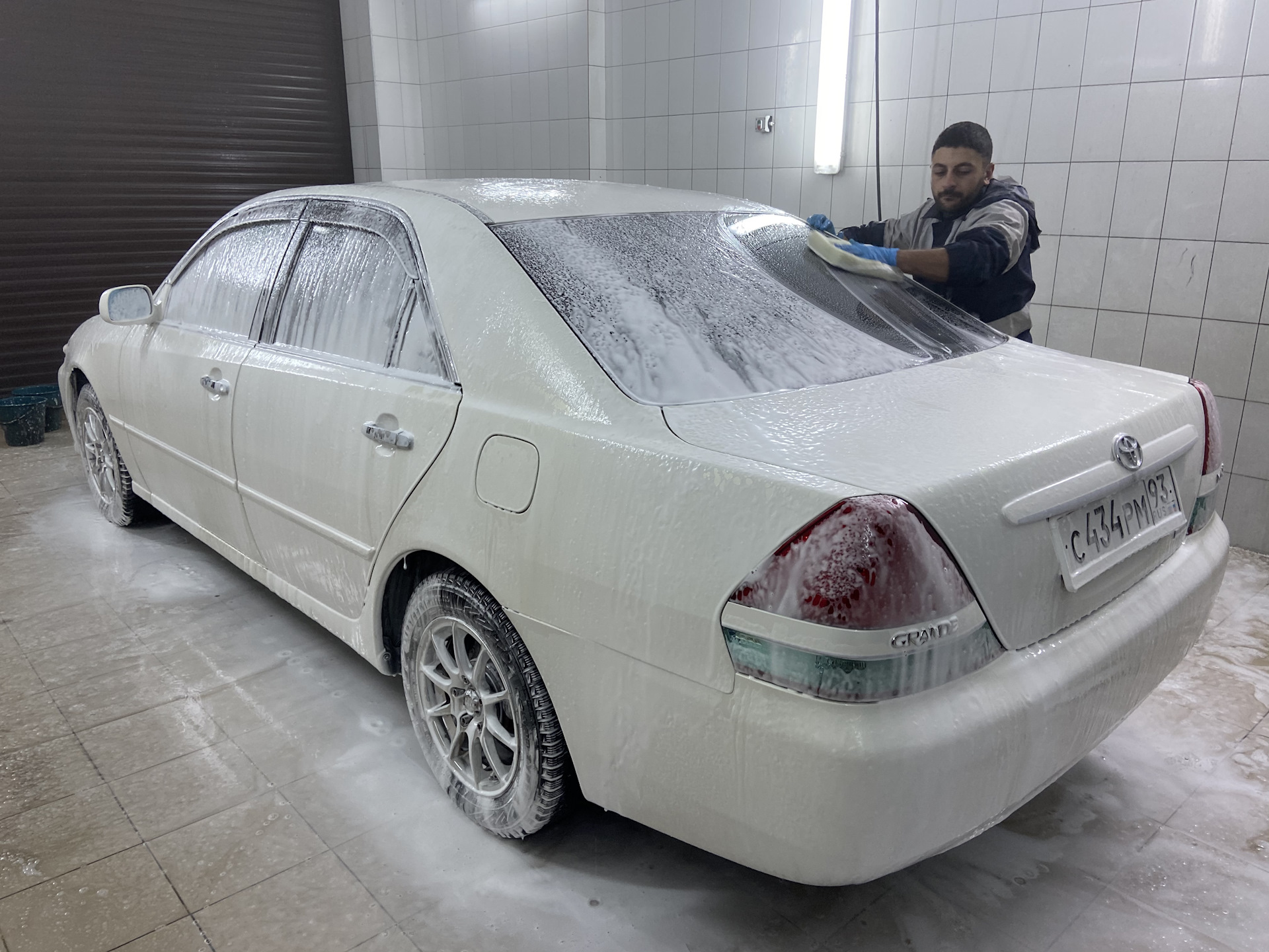 А Вы пользуетесь мойкой самообслуживания ? — Toyota Mark II (110), 2 л,  2003 года | мойка | DRIVE2