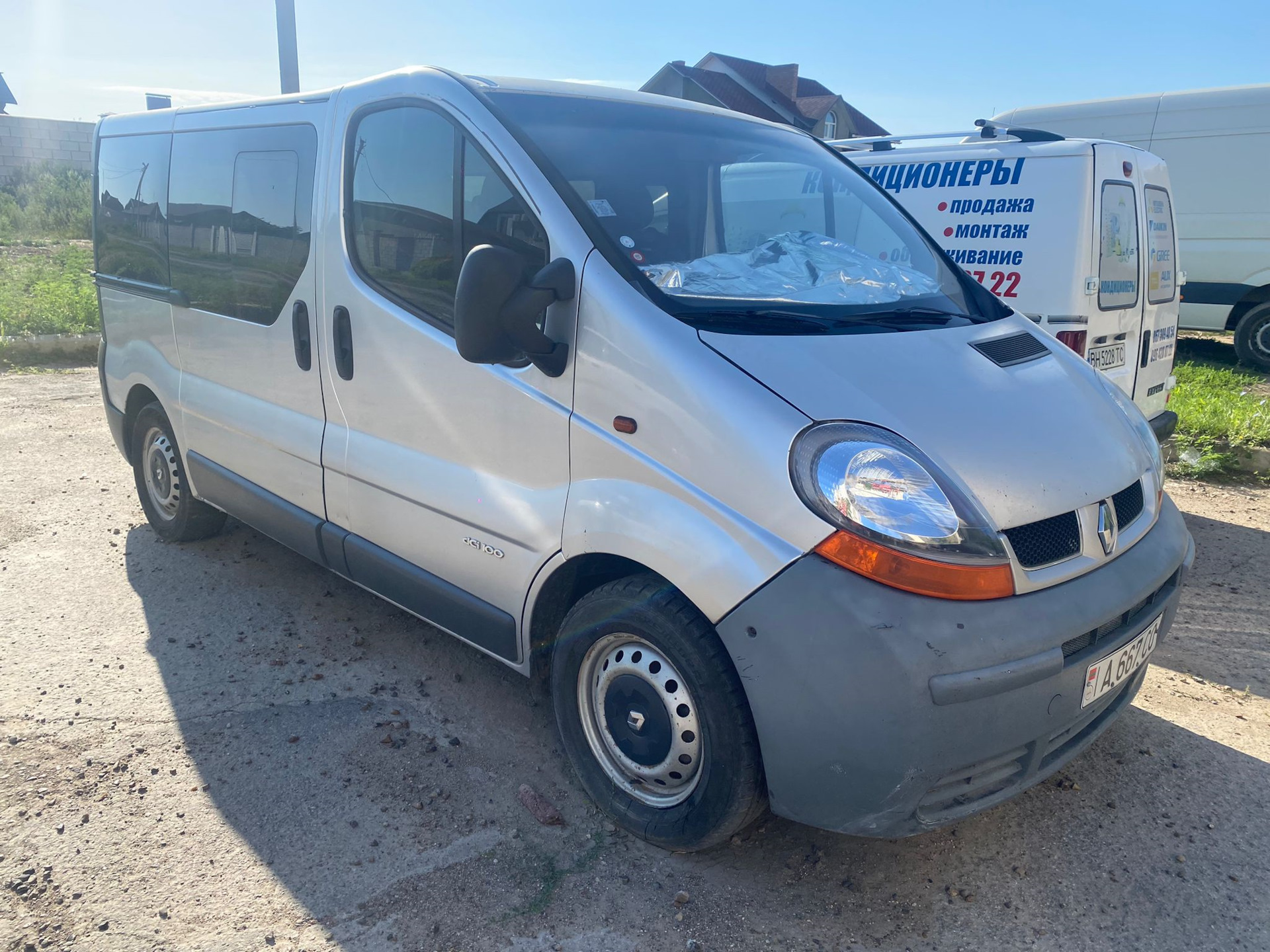 Таки француз подкупить меня. — Renault Trafic (2G), 1,9 л, 2002 года |  наблюдение | DRIVE2