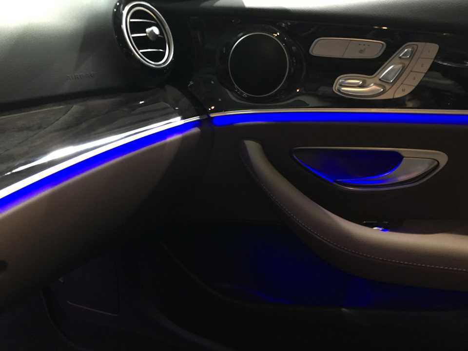 Подсветить 6. Подсветка салона Мазда 6 GH. Неоновая лента в Mazda 6 GH. Контурная подсветка салона Инфинити qx70. Неоновая лента Hyundai Solaris.