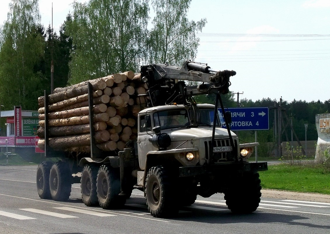 Урал лесовоз картинки