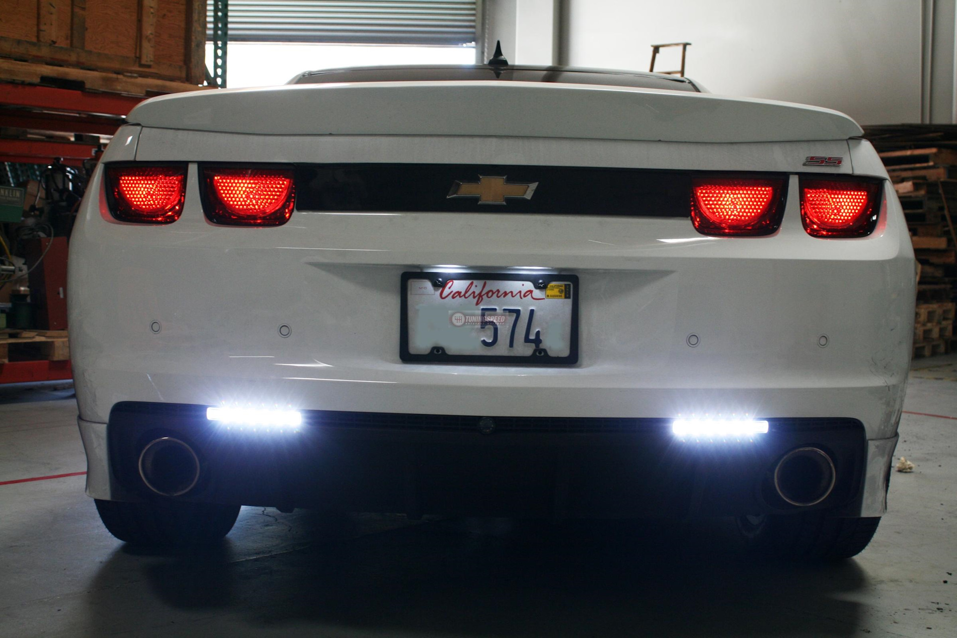 Задний ход автомобиля. Led Rear Chevrolet Camaro. Шевроле Камаро задние фары. Chevrolet Camaro 2021 back Lights. Задние фонари Камаро 2020.