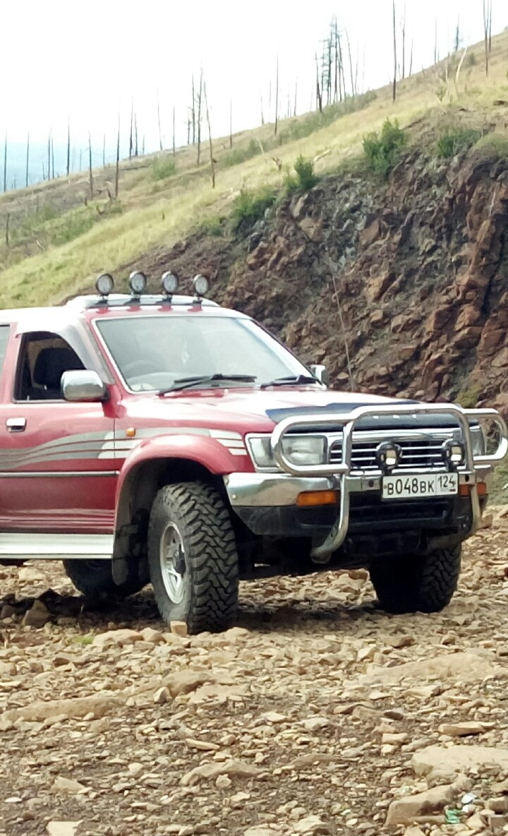 продам кенгурятник — Toyota Hilux Surf (2G), 2,4 л, 1993 года | запчасти |  DRIVE2