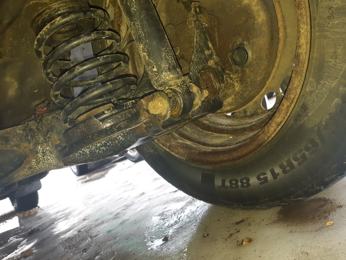 Снова заглушка тормозного щита потерялась 🤨😏 — Opel Corsa D, 1,3 л ...