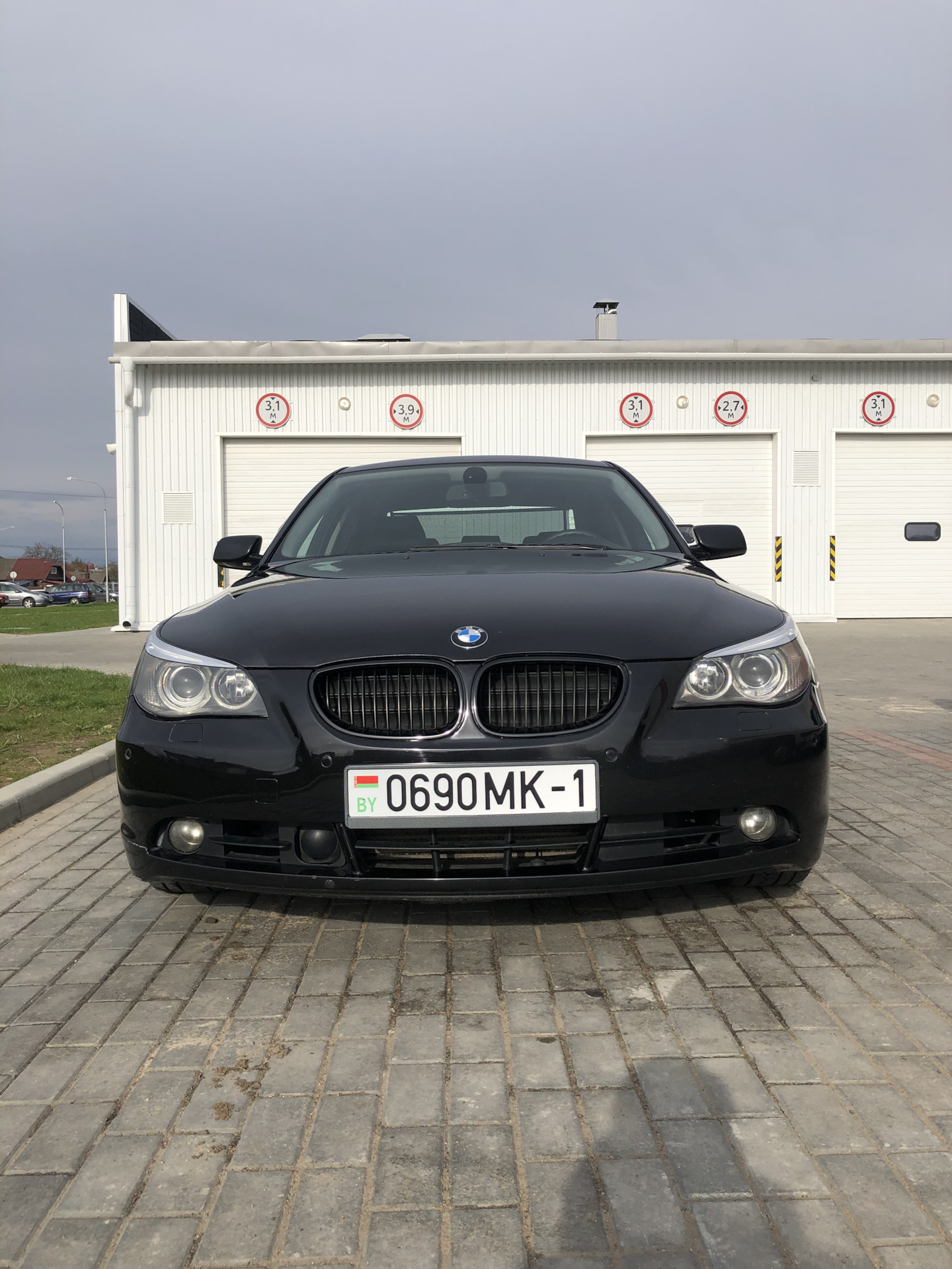 Правая сторона ниже левой — BMW 5 series (E60), 2,5 л, 2008 года | визит на  сервис | DRIVE2