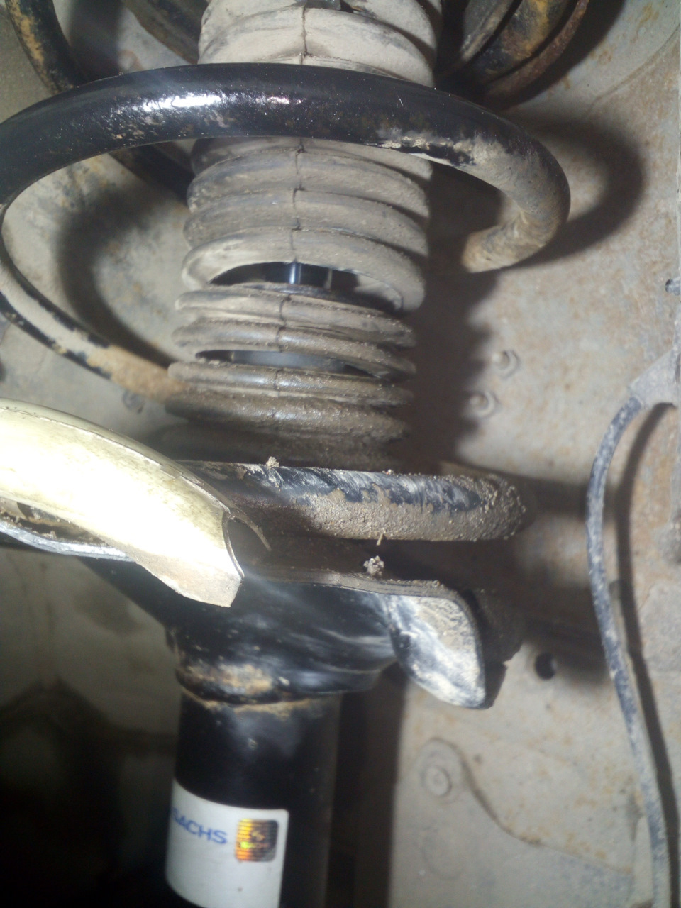 Замена пыльника амортизатора без снятия стойки. — Nissan X-Trail II ...